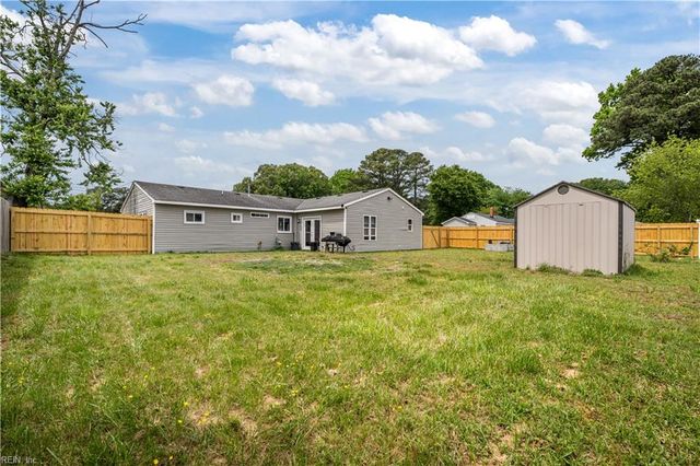 218 Logan DR, Portsmouth, VA 23701