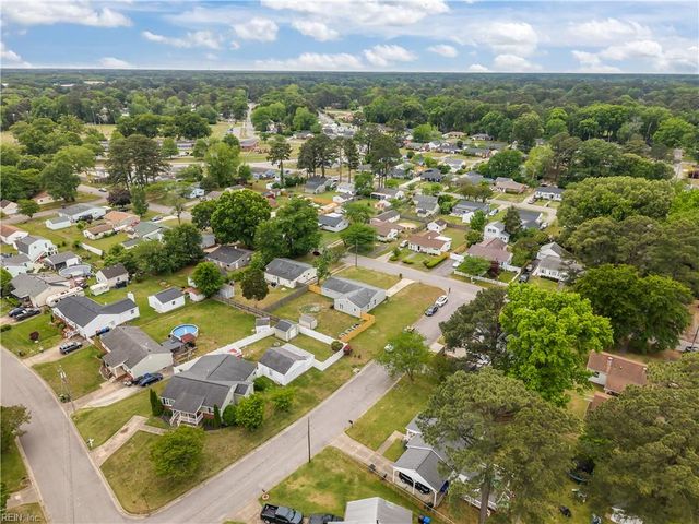 218 Logan DR, Portsmouth, VA 23701