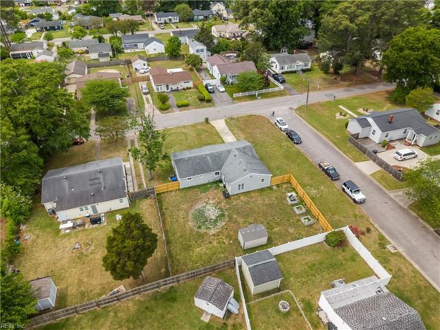 218 Logan DR, Portsmouth, VA 23701