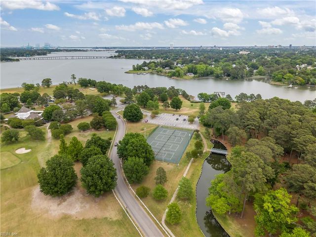 218 Logan DR, Portsmouth, VA 23701