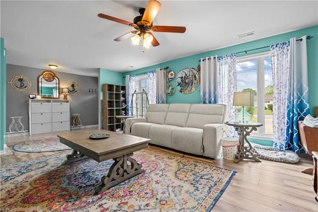 218 Logan DR, Portsmouth, VA 23701