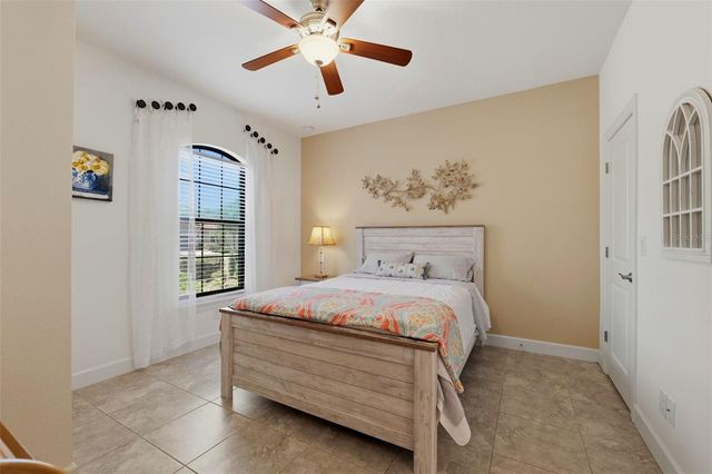 8412 ALBERATA VISTA DRIVE, Tampa, FL 33647