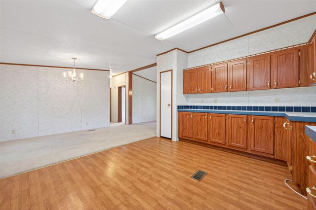 121 E Oak Shadows, Onalaska, TX 77360
