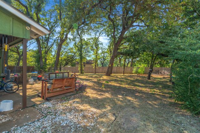 810 Arthur Drive, Arlington, TX 76013