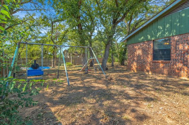 810 Arthur Drive, Arlington, TX 76013