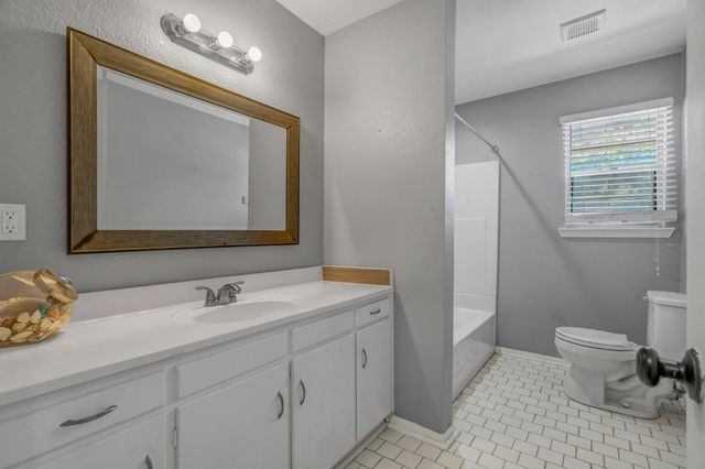810 Arthur Drive, Arlington, TX 76013