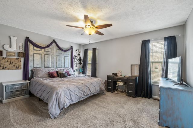 2080 Stanford Village Dr, Antioch, TN 37013