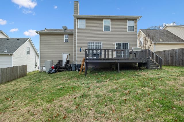 2080 Stanford Village Dr, Antioch, TN 37013