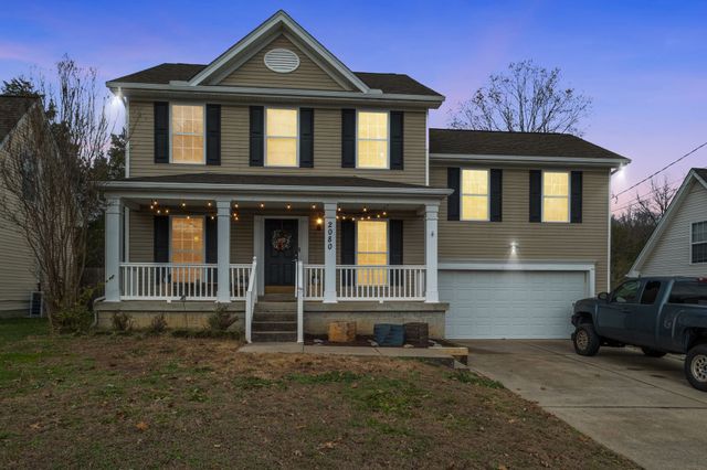 2080 Stanford Village Dr, Antioch, TN 37013