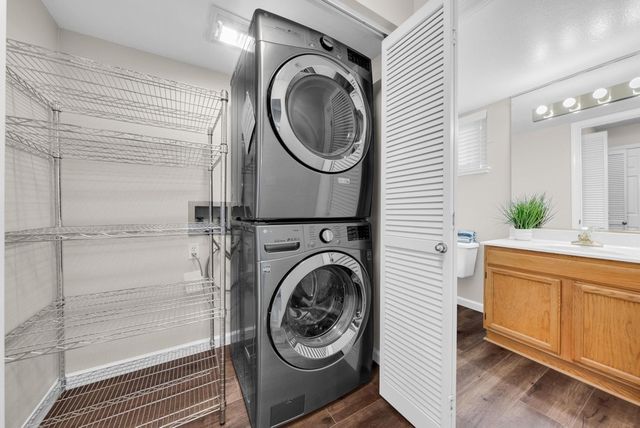 19631 Medford Cir 4, Hayward, CA 94541