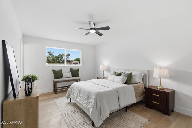 2211 W WINDROSE Drive, Phoenix, AZ 85029