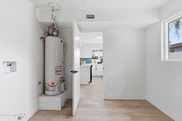 2211 W WINDROSE Drive, Phoenix, AZ 85029