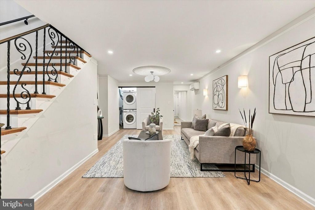 1172 S DARIEN ST, PHILADELPHIA, PA 19147 — photo 3