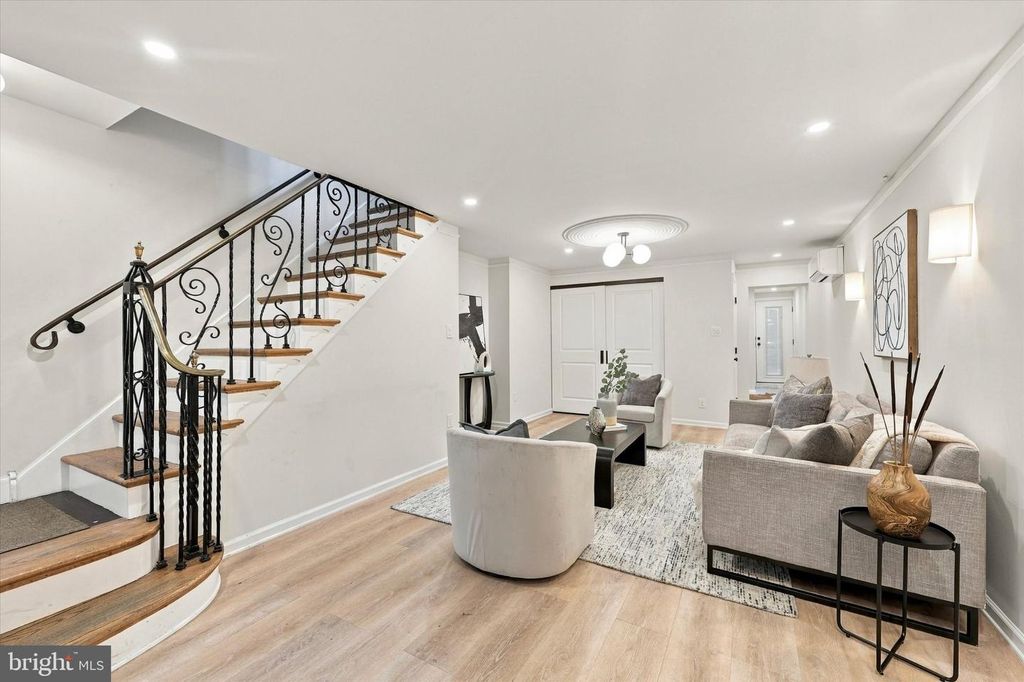 1172 S DARIEN ST, PHILADELPHIA, PA 19147 — photo 4