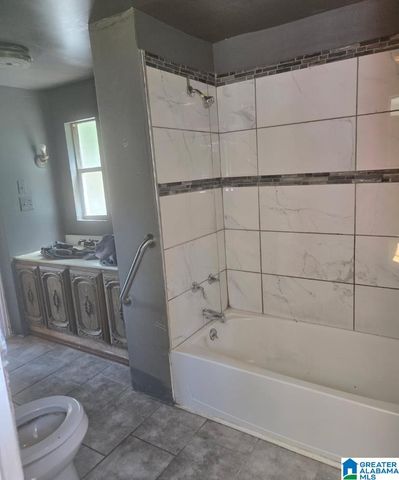 5096 RILES DRIVE, Bessemer, AL 35022