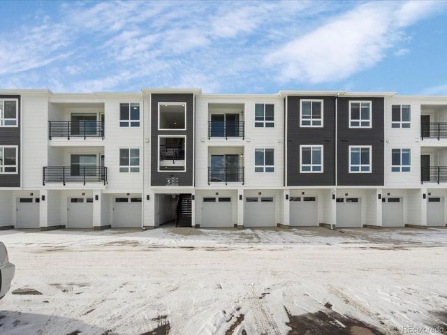 6153 N Ceylon St 3-308, Denver, CO 80249