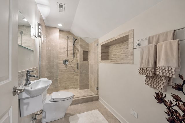 1268 N Palos Avenue, Palatine, IL 60067