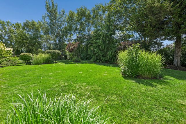 1268 N Palos Avenue, Palatine, IL 60067