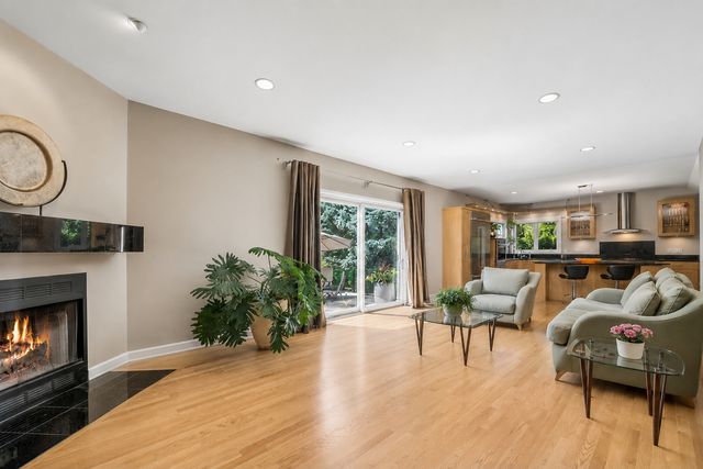 1268 N Palos Avenue, Palatine, IL 60067