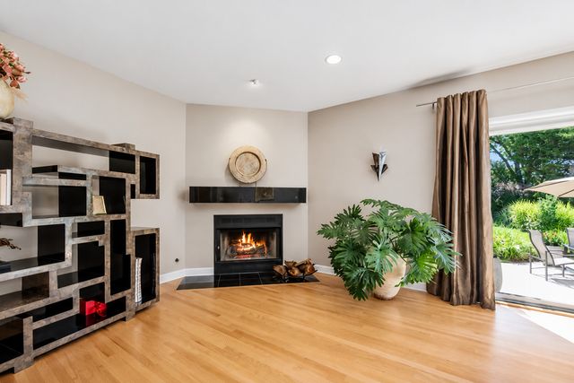 1268 N Palos Avenue, Palatine, IL 60067