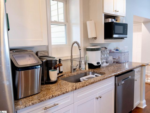 32 Blair Street, Greenville, SC 29607