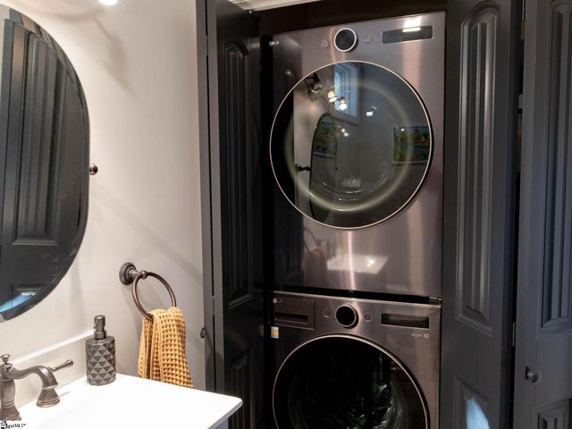 32 Blair Street, Greenville, SC 29607