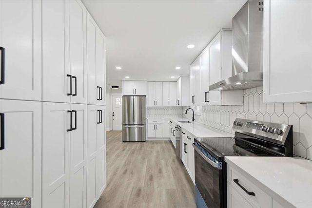 1178 Redwine Road, Fayetteville, GA 30215