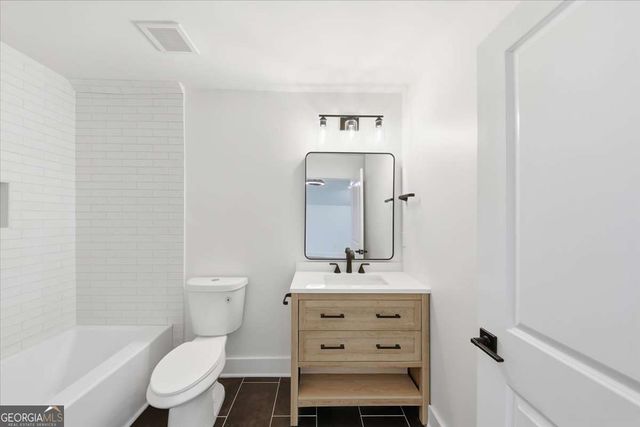 1178 Redwine Road, Fayetteville, GA 30215