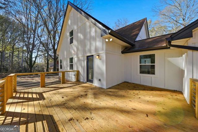 1178 Redwine Road, Fayetteville, GA 30215