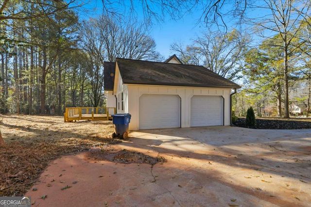 1178 Redwine Road, Fayetteville, GA 30215