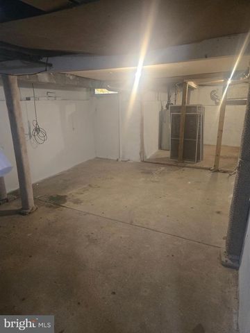 433 N DELSEA DR, Clayton, NJ 08312
