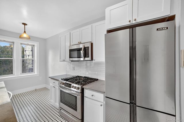 294 Bronxville Road 4C, Bronxville, NY 10708