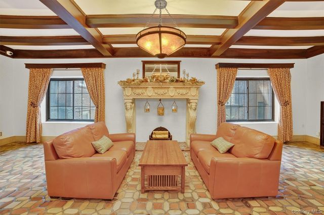 294 Bronxville Road 4C, Bronxville, NY 10708