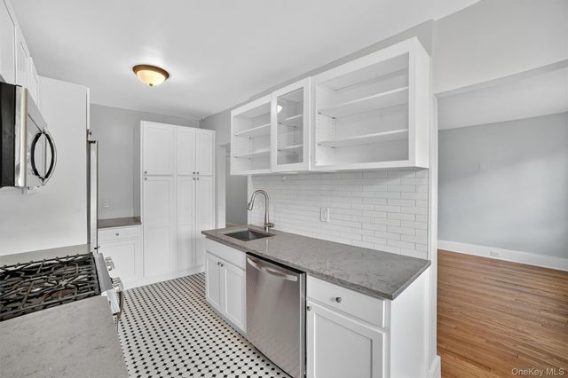 294 Bronxville Road 4C, Bronxville, NY 10708