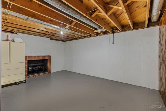 2086 Rolling Hills Boulevard, Fairfield, OH 45014