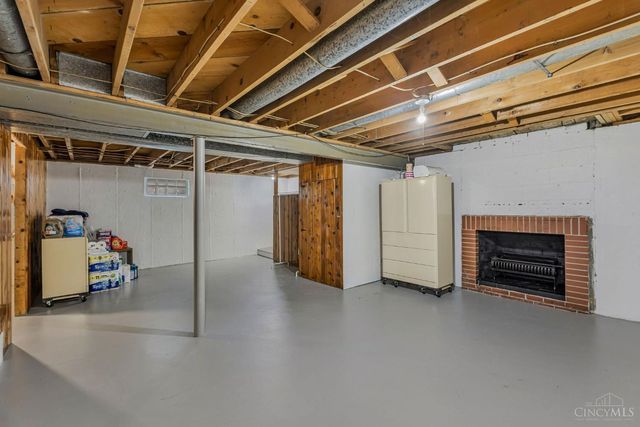 2086 Rolling Hills Boulevard, Fairfield, OH 45014