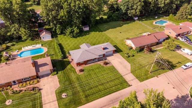 2086 Rolling Hills Boulevard, Fairfield, OH 45014