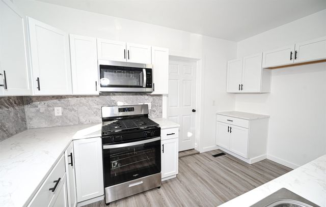 120 Prospect Street, Manchester, IA 52057