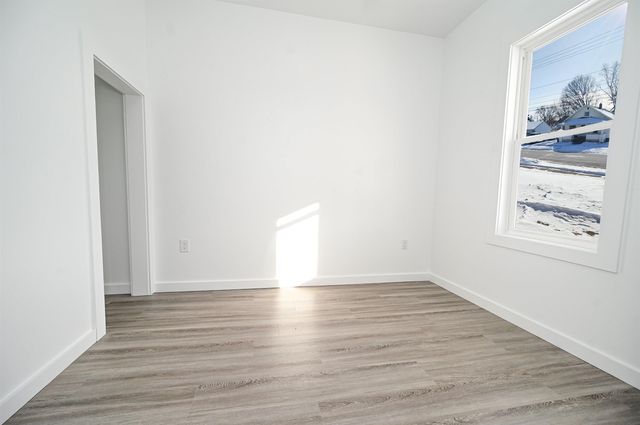 120 Prospect Street, Manchester, IA 52057