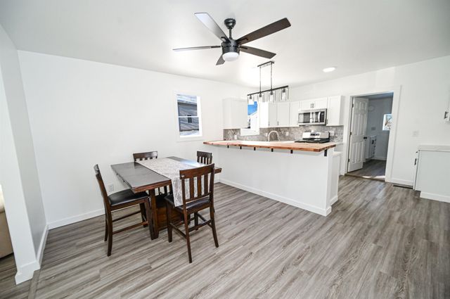 120 Prospect Street, Manchester, IA 52057