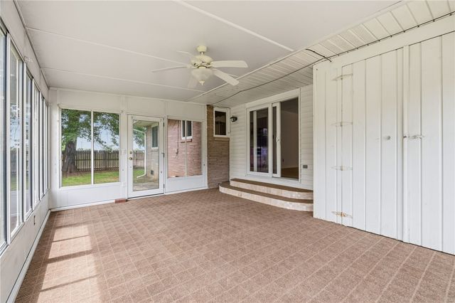 420 W Eliff Street, Siloam Springs, AR 72761