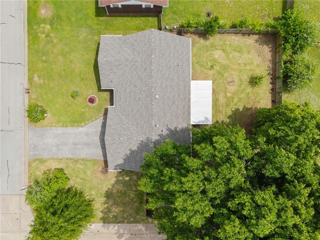 420 W Eliff Street, Siloam Springs, AR 72761