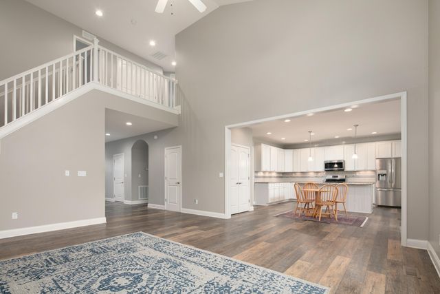 2301 Armature Court, Lexington, KY 40514