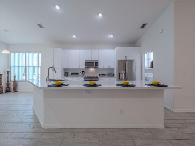 6721 OAK MANOR DRIVE, Lakewood Ranch, FL 34202