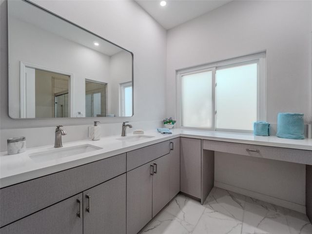 6721 OAK MANOR DRIVE, Lakewood Ranch, FL 34202