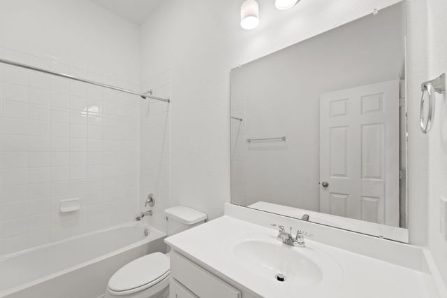 2010 Cotton Bluff Lane, Crosby, TX 77532