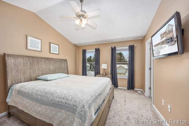 312 Lloyd Court, Middleville Vlg, MI 49333