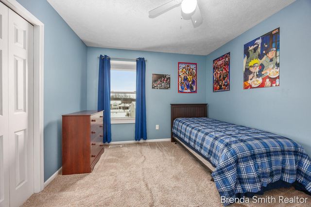 312 Lloyd Court, Middleville Vlg, MI 49333