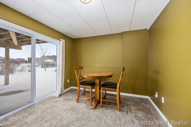 312 Lloyd Court, Middleville Vlg, MI 49333