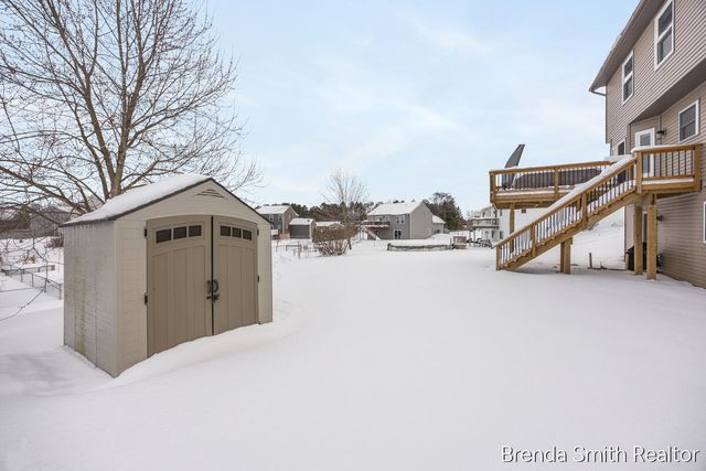 312 Lloyd Court, Middleville Vlg, MI 49333